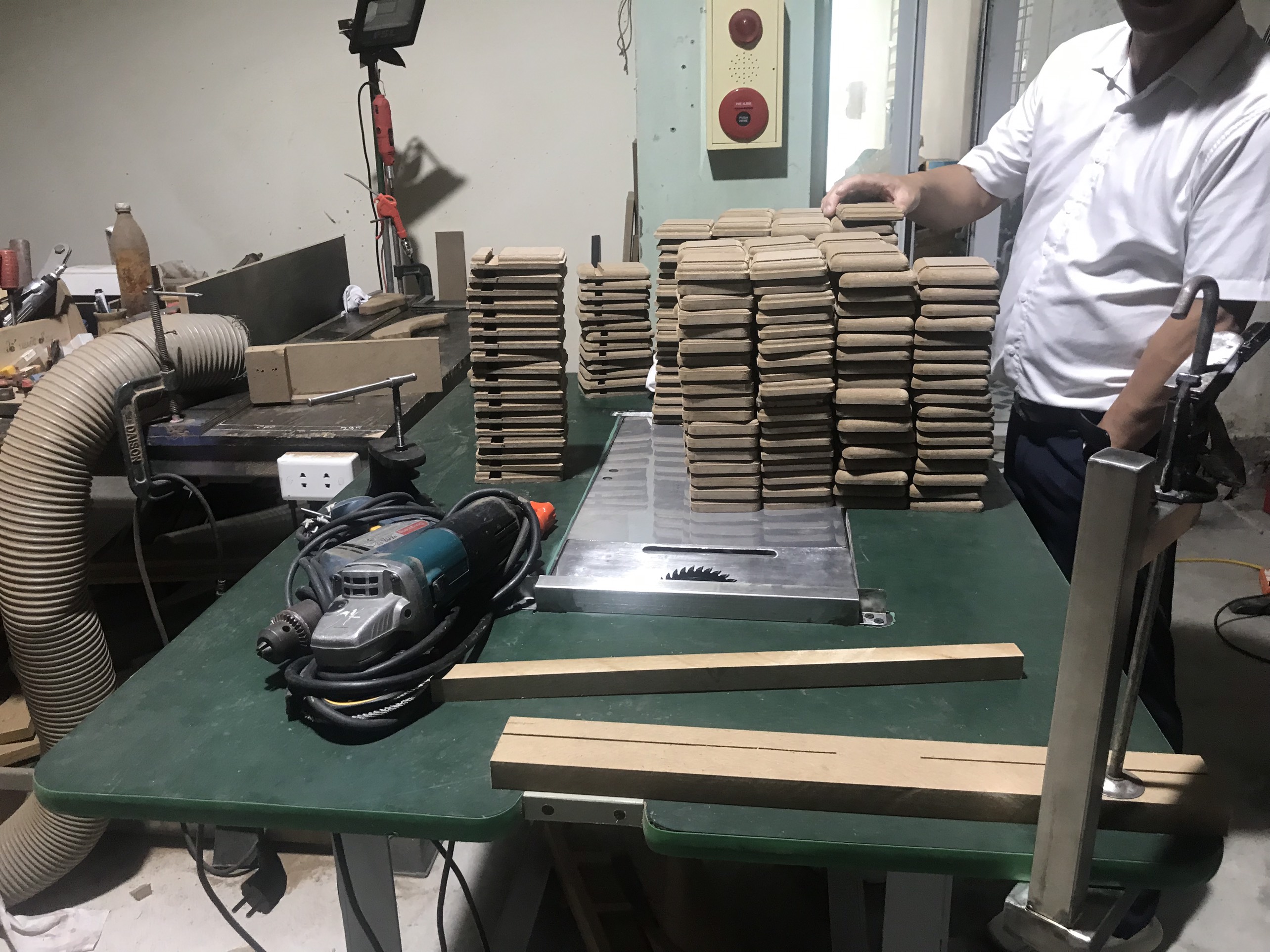 Work bench.jpg